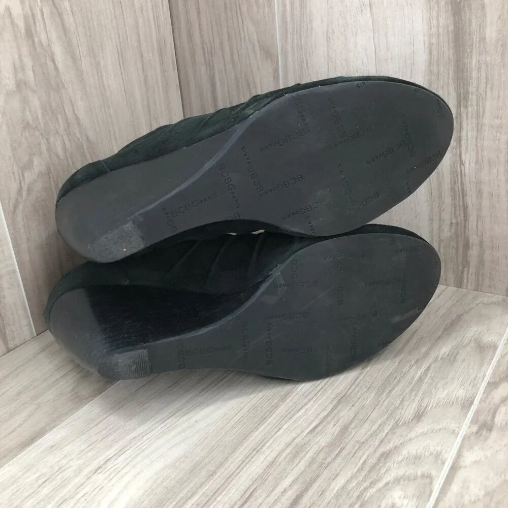 BCBGeneration Wedge Ankle Boots Womens 8.5B Helen Black Suede Zip Booties